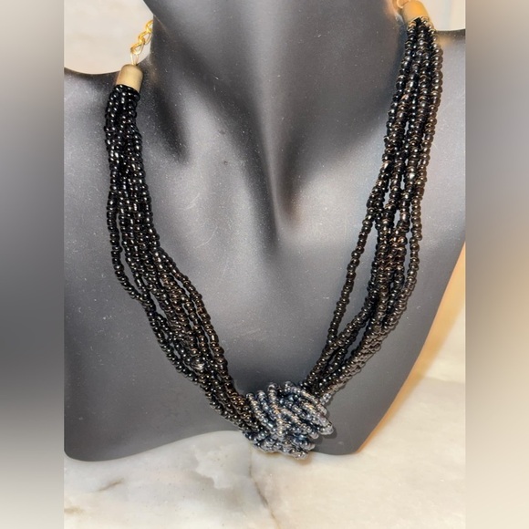 Elegant Black Sea Beaded Necklace HAND CRAFTED - Picture 2 of 2